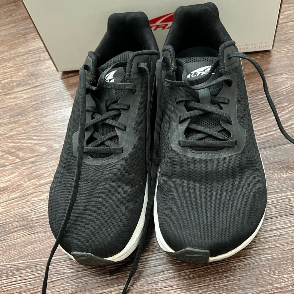 Altra Rivera women’s sneakers